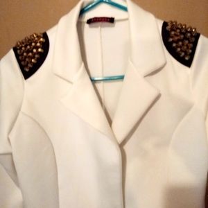 Super cute and very classy blazer jacket